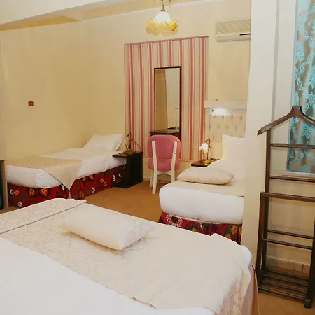 בית הארחה Hotel Han