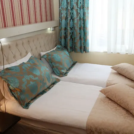 בית הארחה Hotel Han 4*