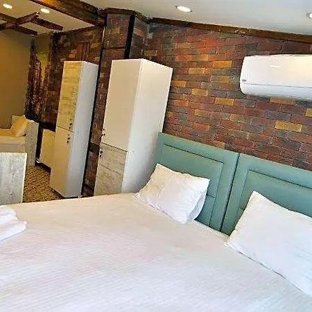 Hotel Han Vendégház 4*