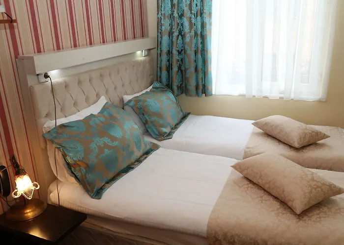 Gasthuis Hotel Han 4*